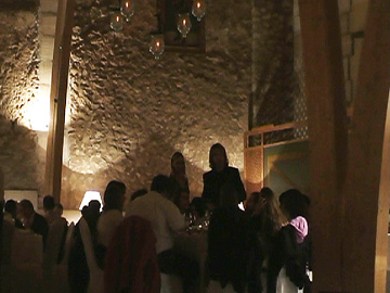 Mago en Mallorca para Cenas de Empresa - Magia Promocional - Presentación de Productos