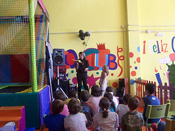 Birthday magician to Mallorca