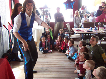 Birthday magician to Mallorca